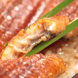 うなぎ割烹「一愼」特製うなぎ串蒲焼4串